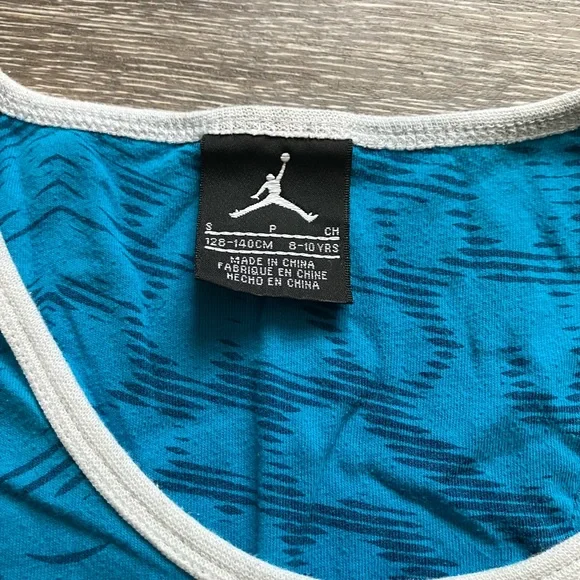 Jordan Boys Size Small Blue Tank Top with Logo - Picture 3 of 4